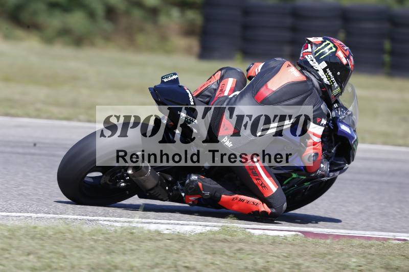 Archiv-2025/49 26.08.2025 Cornu Master School ADR/blau-bleu/9